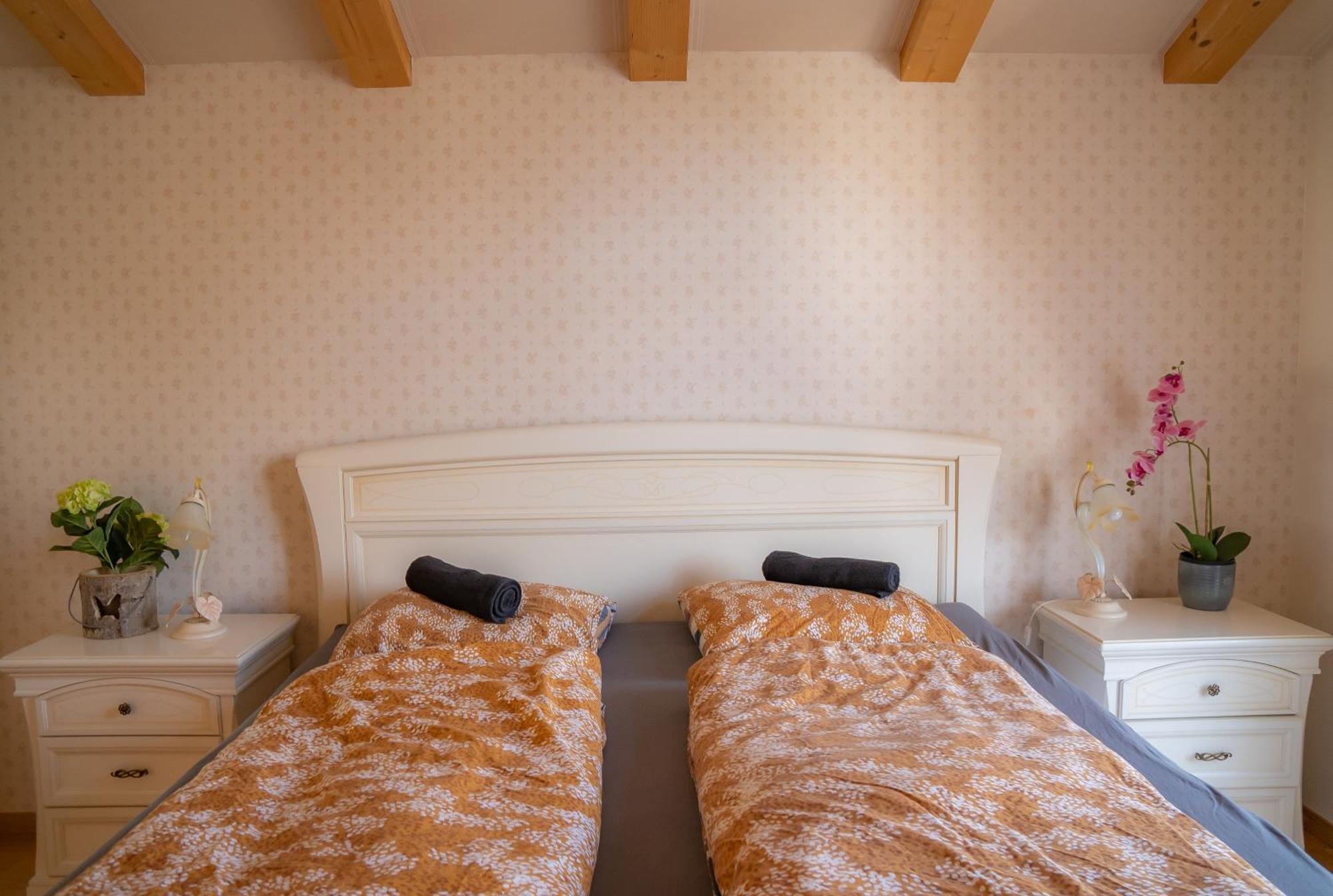 Doodle'S Amazing Chalet -Walensee - Flumserberg - Churfirsten - Heidiland - Pool - Sauna Мольс Экстерьер фото